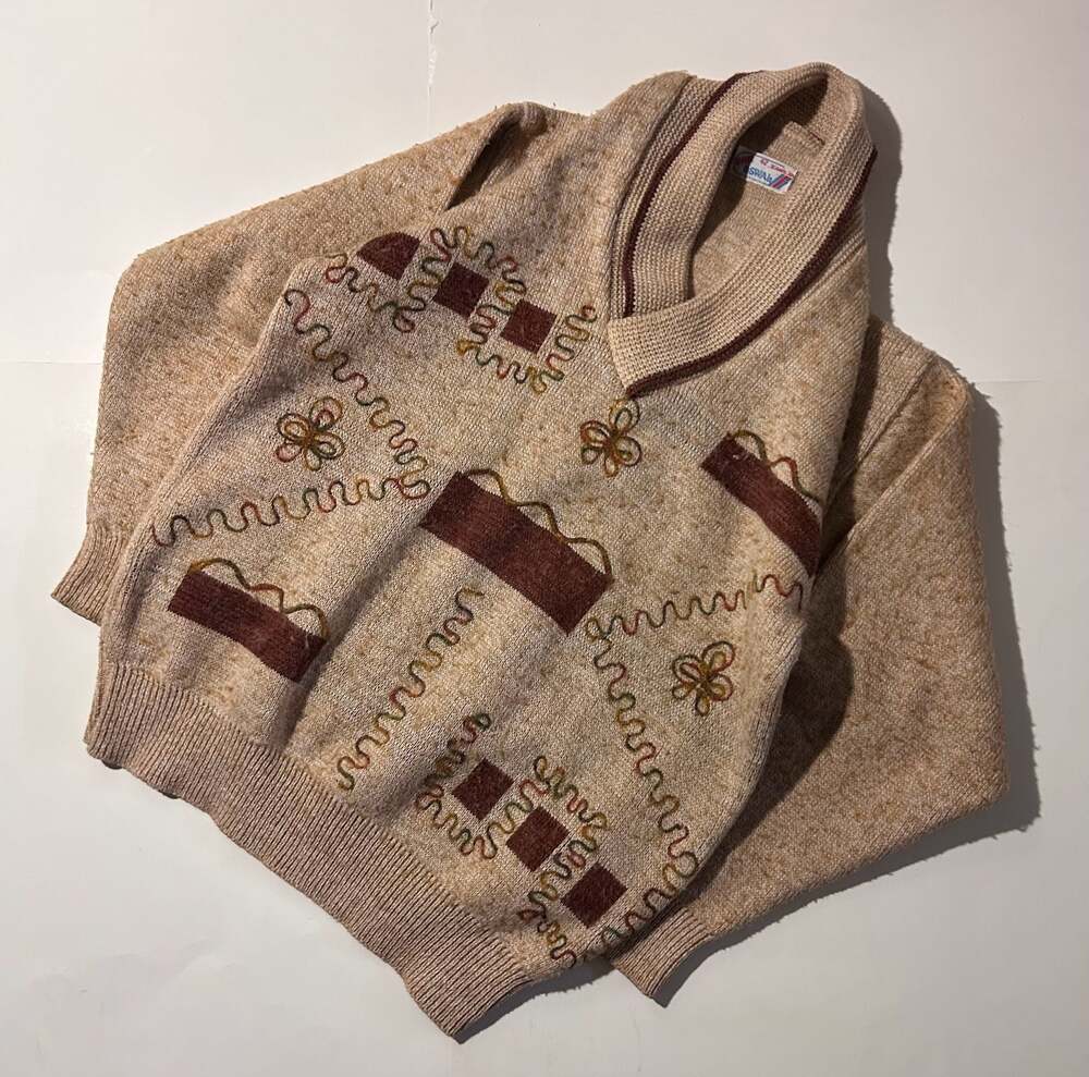 1970s Vintage Oswal Beige Geometric Pattern Embroidered Pullover Shawl Sweater